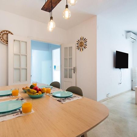 The 1St Corner Central Apartments Malaga Exterior photo