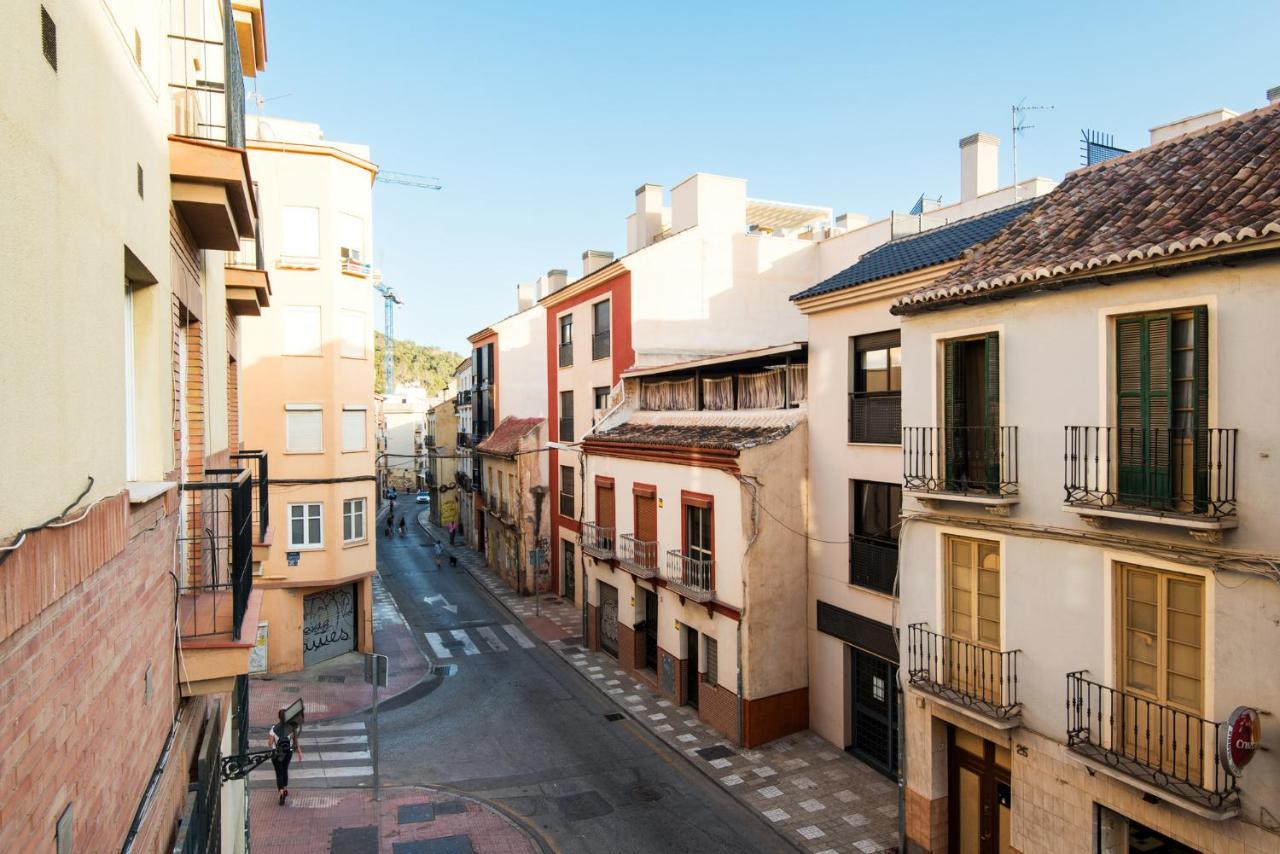 The 1St Corner Central Apartments Malaga Exterior photo